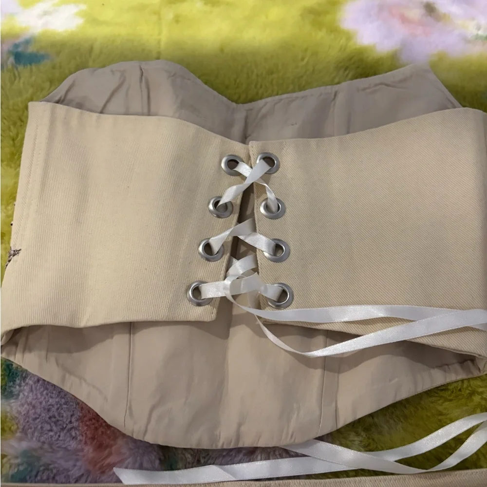 Lirika Matoshi Beige Apartment Skirt and Top Set - Picture 4 of 12